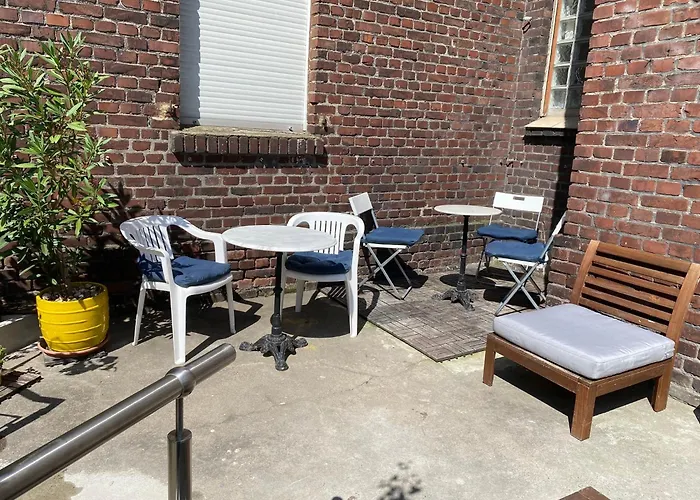 2 Rooms, Free Parking, 25 Min To Duesseldorf, 150 Mbps Wlan