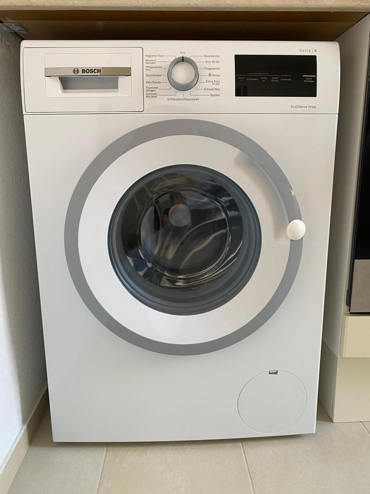 2 Rooms, Free Parking, 25 Min To Duesseldorf, 150 Mbps Wlan Apartment